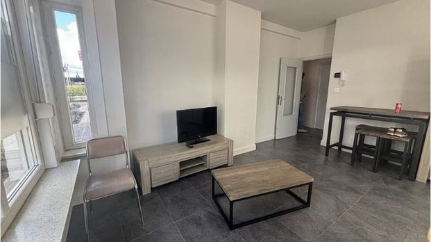 Appartement te huur - Photo 1