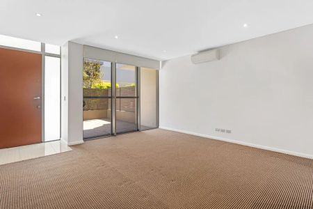 “Luxury townhouse with quality inclusions” - Photo 2
