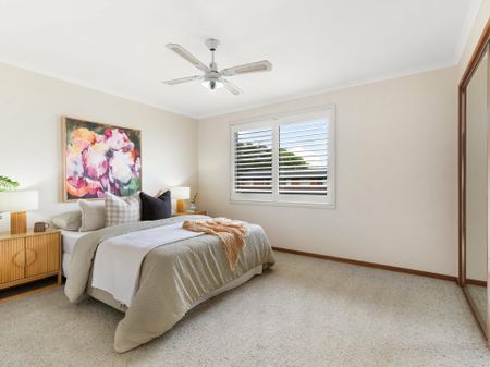 Spacious Family Home in a Prime Belmont Location - Photo 4