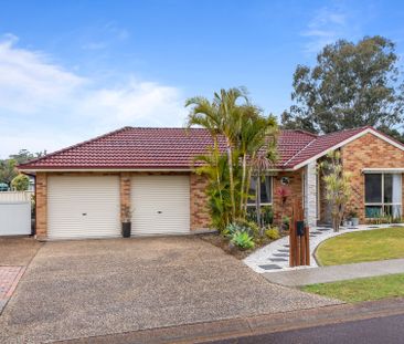 STUNNING FAMILY HOME IN A QUIET CUL DE SAC - Photo 5
