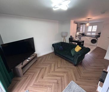 2 bedroom semi-detached house to rent - Photo 1