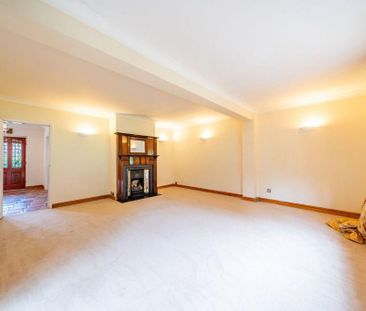 Fairefield Crescent, Glenfield, Leicester, LE3 8EJ - Photo 3