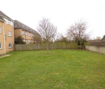 Sycamore Court, Grenfell Avenue, Hornchurch, RM12 - Photo 4