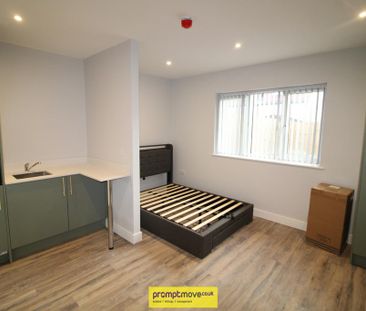 Studio to rent - Photo 1