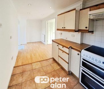 2 bedroom property to rent - Photo 3