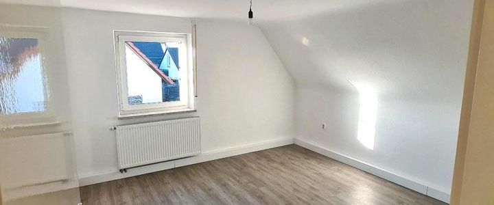 Helle 3 Zimmer Wohnung zu vermieten - Foto 1