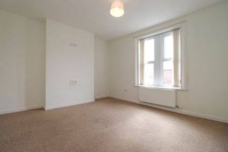 Flat in Beaconsfield Street, Carlisle - Photo 4