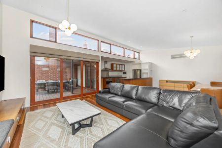 35 Kambrook Road Caulfield North 3161, Caulfield North. - Photo 3