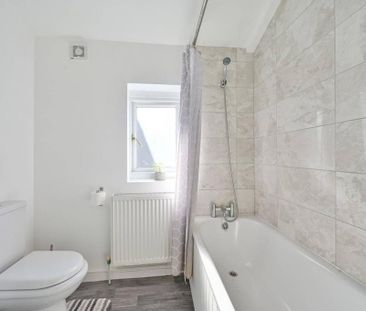 4 bedroom terraced house to rent - Photo 6