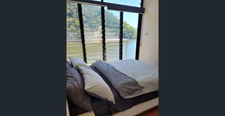 Tranquil Waterfront Living – Fully Furnished Oasis Just Minutes from Berowra Waters - Photo 2