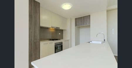 Modern Spacious Apartment Available For Lease Now - Photo 4