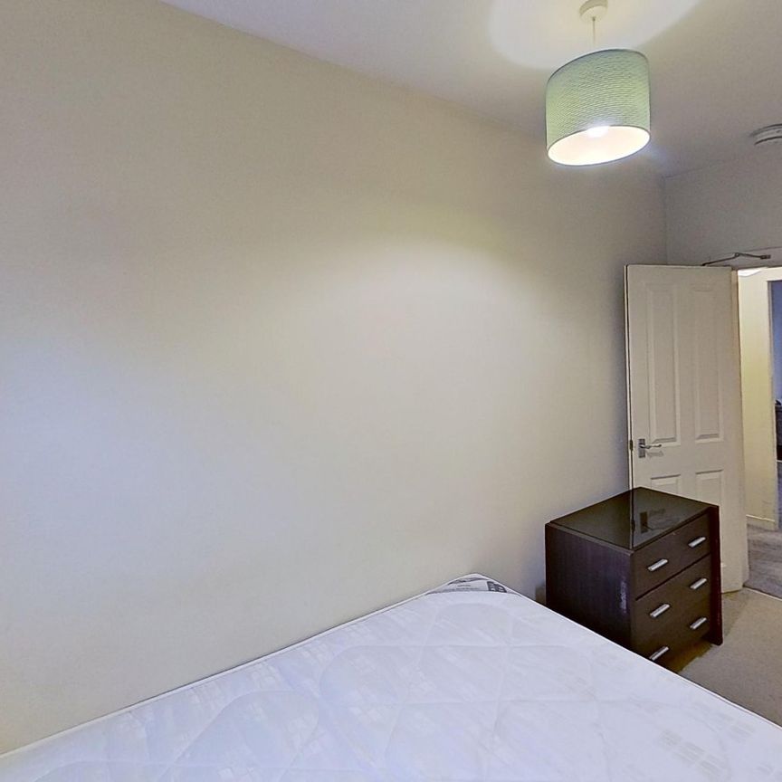 3 bedroom apartment to rent - Photo 1