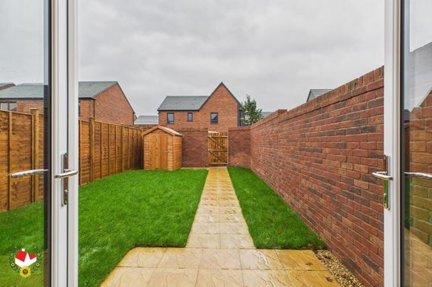 Laurie Close, Yate, Bristol - Photo 1