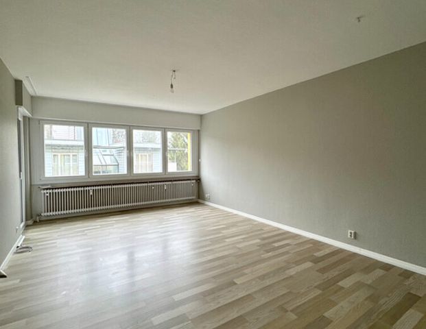 Gepflegte 3-ZKB-Wohnung im 1.OG mit Balkon + Loggia in ruhiger stadtnaher Lage - Foto 1