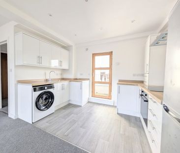 To Let – Cable Street, Southport, – One Bed Second Floor Apt - Photo 1