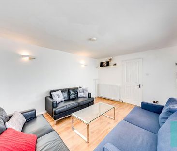 4 bedroom terraced house to rent - Photo 1
