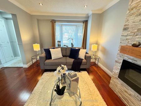 For Lease - 1342 Roylen Road, Oakville, Ontario - Photo 3