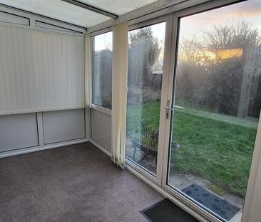 4 bedroom bungalow to rent - Photo 2