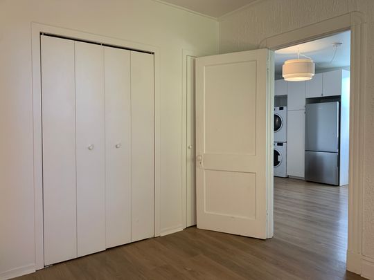 Beau 4 ½ à Saint-Jérôme – 5 Électros Inclus, 2 Stationnement Déneigé - Dispo Maintenant - Photo 1