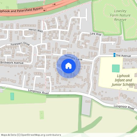 Chalcraft Close, Liphook