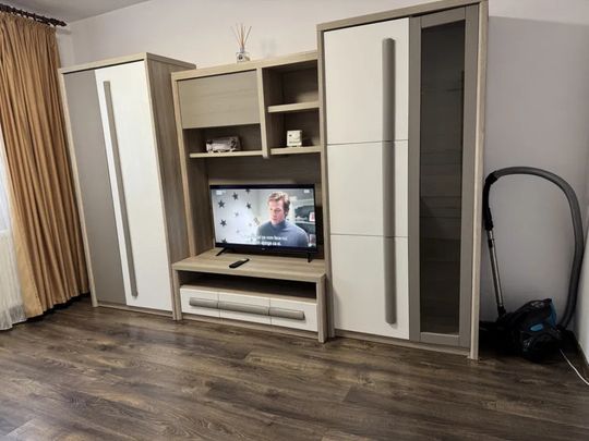 Garsoniera spatioasa, 43 mp, mobilata si utilata, loc de par - Photo 1