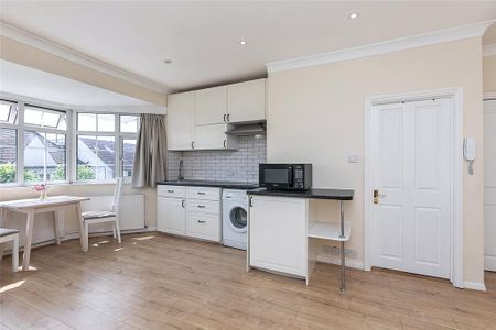 Studio to rent - Photo 4