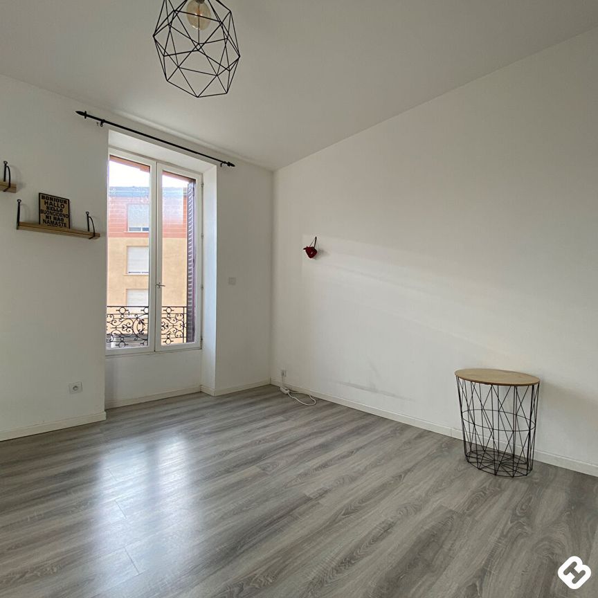Location Appartement 1 pièce 25m² ROANNE 42300 - Photo 1