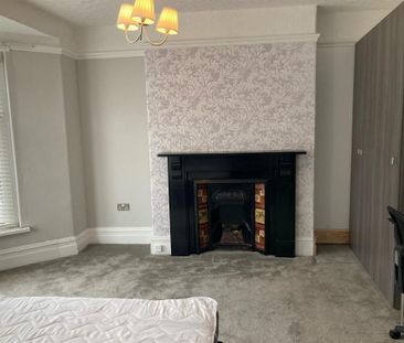 5 bedroom private hall to rent - Photo 3