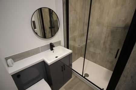 Silver Street, Bury, BL9 - Photo 5