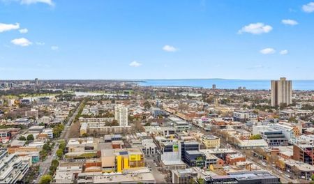Unfurnished 1 bedroom Palladium Apartment available - Photo 3