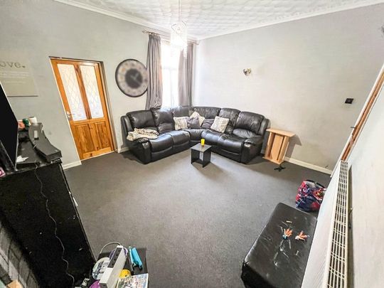 3 bedroom terraced house to rent - Photo 1