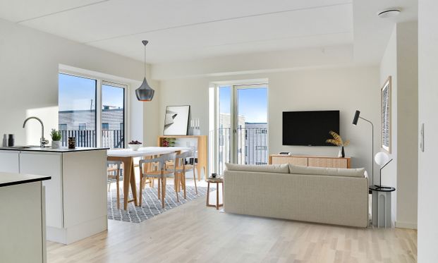 Kun 2 måneders depositum. Delevenlig stor 3-værelses lejlighed med altan - Photo 1