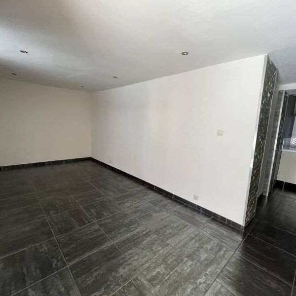 Location de maison de ville à louer T2 bis 38 m² La Seyne sur mer centre ville - Photo 1