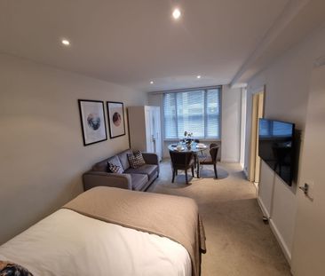 Hill Street, Mayfair, W1J 5LZ, London - Photo 2