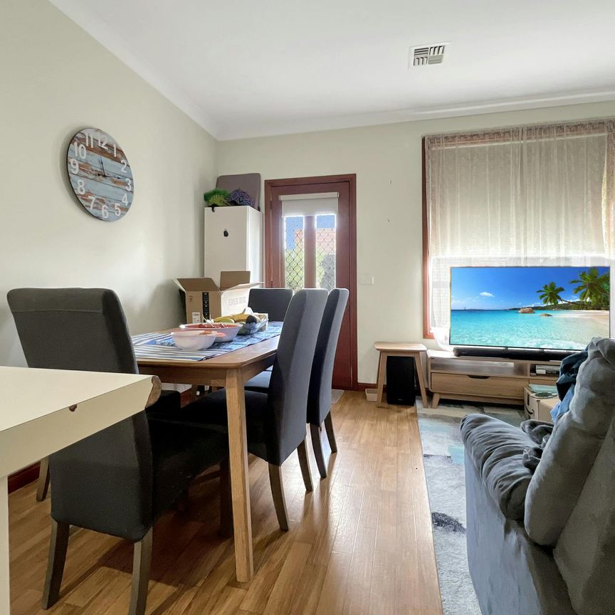 Centrally Located 3 Bedroom Townhouse - Photo 1