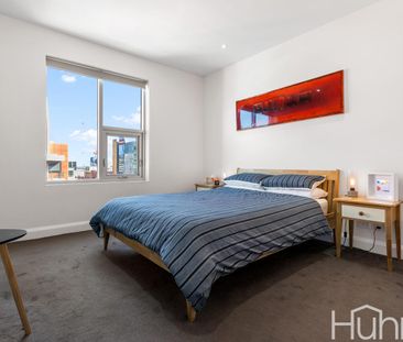 Executive Apartment with Level 16 views! - Photo 6