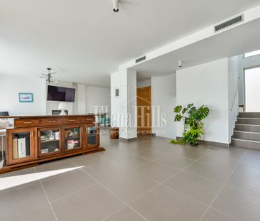 Stunning Luxury Villa for Rent - Photo 1