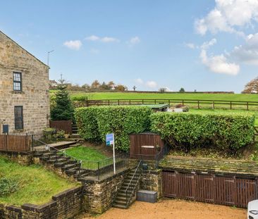 4 bedroom semi-detached house to rent - Photo 2