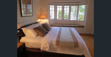 Lovely family house in perfect location - Photo 5