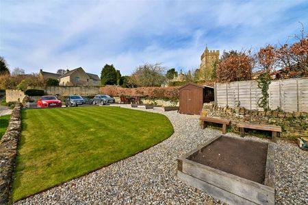 Superb Grade II listed cottage in Bourton-on-the-Hill. - Photo 3