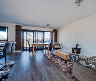 23 Balmoral Court, Belfast, BT9 7GR - Photo 3