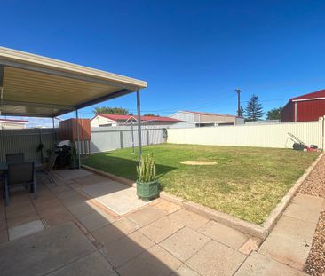 8 Norrie Avenue - Photo 2