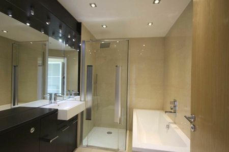 Cotton Row, Battersea, SW11 - Photo 5