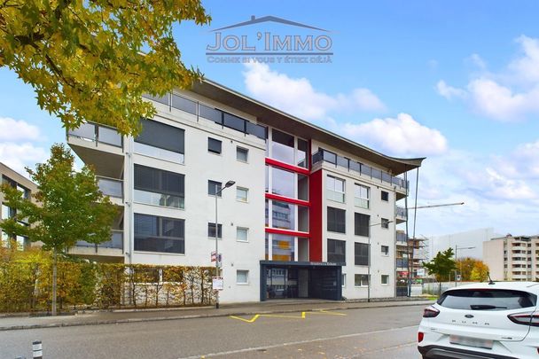 Very nice apartment 2 steps from the station with parking space - Foto 1