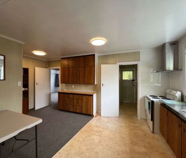 Wainuiomata 3 Bedrooms - Photo 4