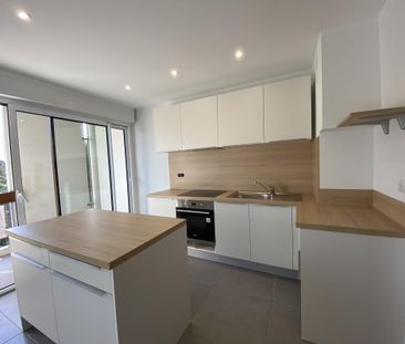 Location Appartement 1 pièce 33m² ANNECY 74000 - Photo 2