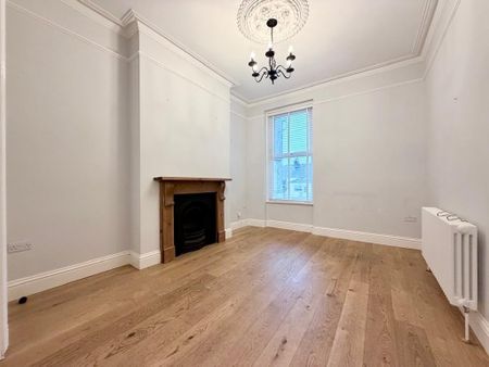 4 bedroom terraced house to rent - Photo 3