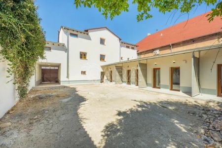 Pronájem moderního 1+kk s terasou po kompletní rekonstrukci Buštěhrad - Fotografie 2