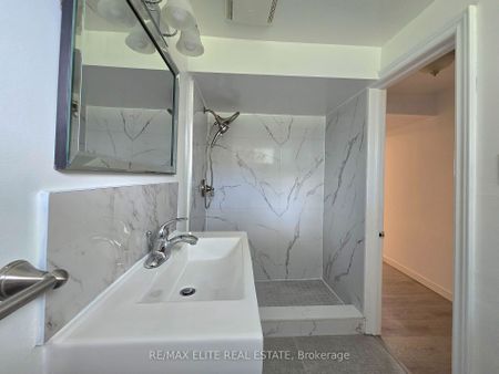 For Lease - 46 Wedgewood Drive Unit# Lower, Toronto, Ontario - Photo 3