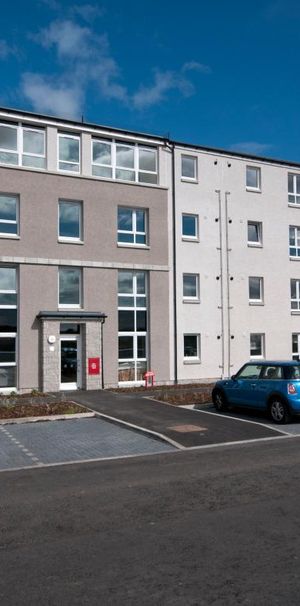 Two bed, ground floor, unfurnished apartment with secure barrier parking in the popular residential location of Dyce - Photo 2